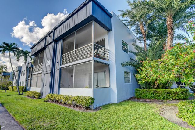 42 Burgundy A A, Delray Beach, FL 33484