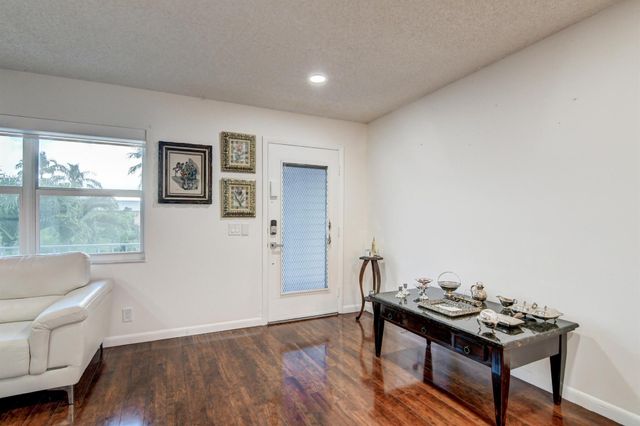 42 Burgundy A A, Delray Beach, FL 33484