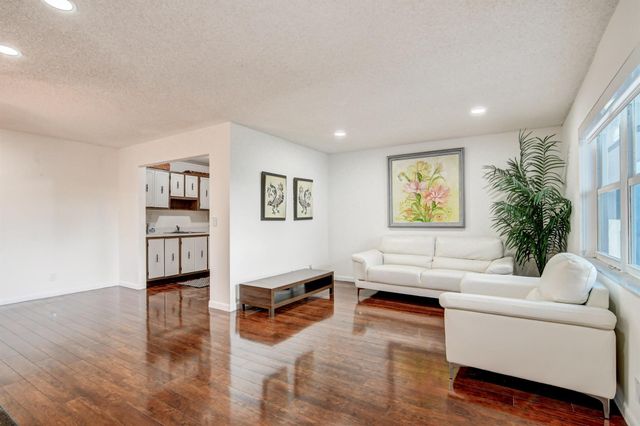 42 Burgundy A A, Delray Beach, FL 33484