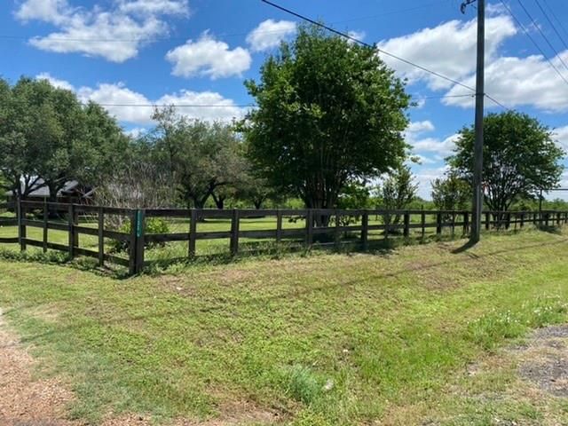 17330 Penick Road, Waller, TX 77484