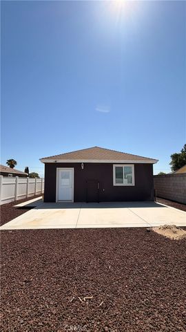 11088 Spruce Avenue, Bloomington, CA 92316