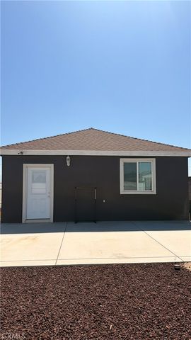 11088 Spruce Avenue, Bloomington, CA 92316