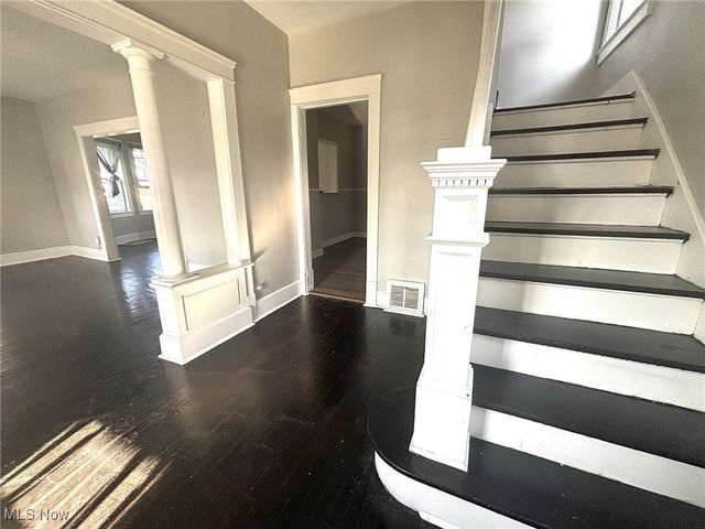 6306 Flowerdale Avenue, Cleveland, OH 44144