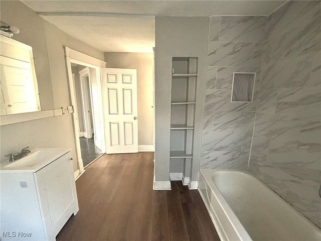 6306 Flowerdale Avenue, Cleveland, OH 44144