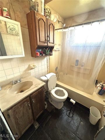 6306 Flowerdale Avenue, Cleveland, OH 44144