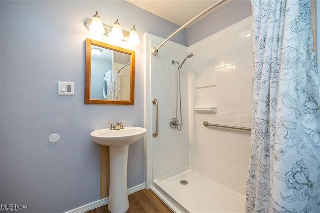 6306 Flowerdale Avenue, Cleveland, OH 44144