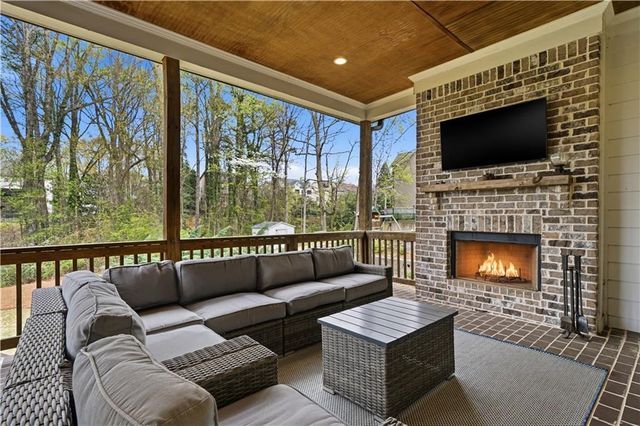 2041 Lee Road SE, Smyrna, GA 30080