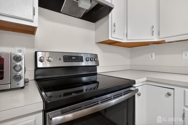 4-B James Polk Court, Monroe, NJ 08831