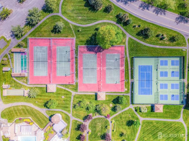 4-B James Polk Court, Monroe, NJ 08831
