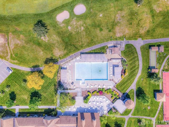 4-B James Polk Court, Monroe, NJ 08831