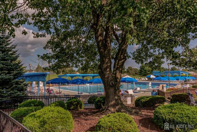 4-B James Polk Court, Monroe, NJ 08831