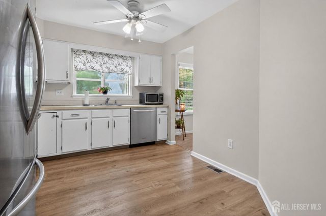 4-B James Polk Court, Monroe, NJ 08831