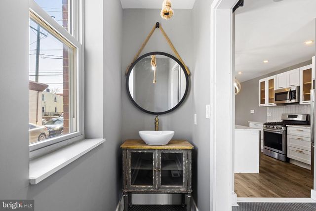 4626 E THOMPSON ST, Philadelphia, PA 19137