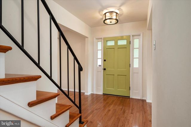 1668 WILKSHIRE DR, Crofton, MD 21114