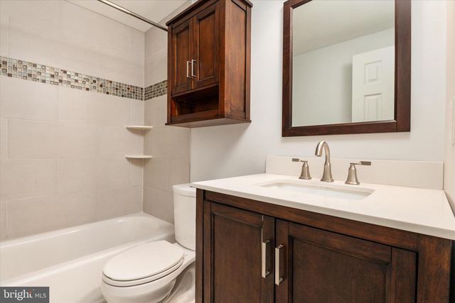 1668 WILKSHIRE DR, Crofton, MD 21114