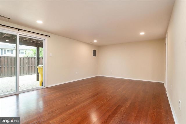 1668 WILKSHIRE DR, Crofton, MD 21114