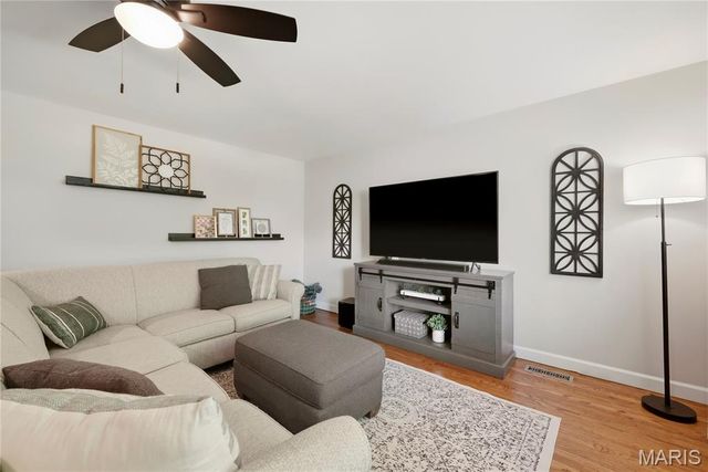 5326 Odell Street, St Louis, MO 63139