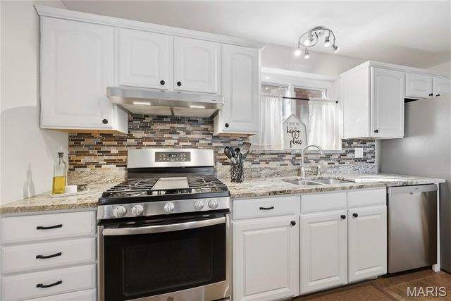 5326 Odell Street, St Louis, MO 63139