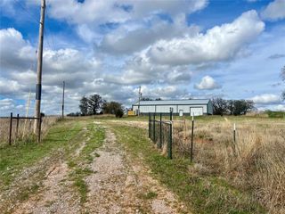 19464 N Luna Lane, Lindsay, OK 73052
