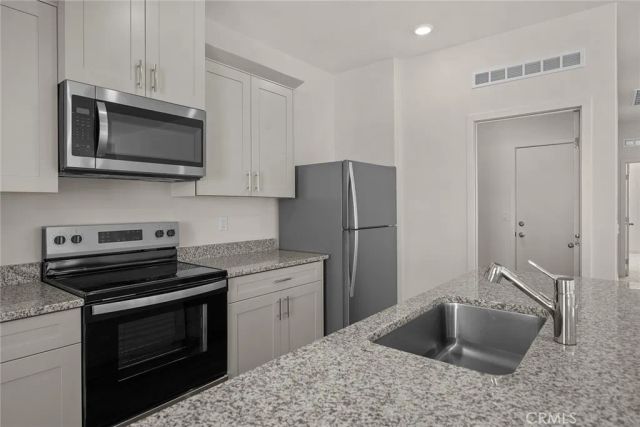 3315 Larson Drive, San Jacinto, CA 92582