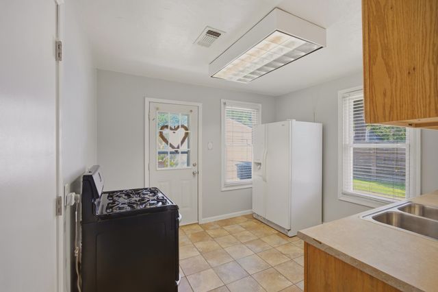 1235 Schex Drive, Bossier City, LA 71112