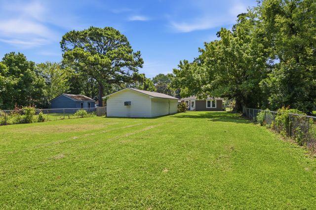 1235 Schex Drive, Bossier City, LA 71112