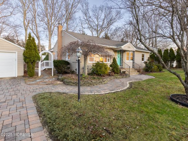 2006 Fairway Drive, Spring Lake, NJ 07762