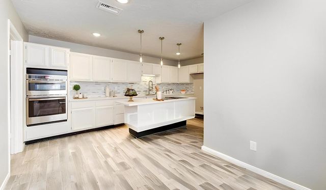 12614 Ashford Chase Drive, Houston, TX 77082