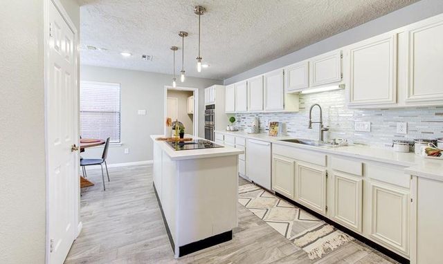 12614 Ashford Chase Drive, Houston, TX 77082