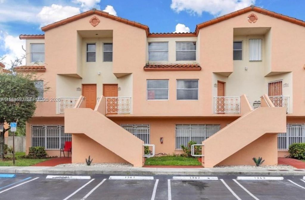 1362 NW 24th Ave 1362, Miami, FL 33125