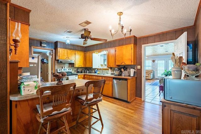 536 Old Railroad Road, Searcy, AR 72143