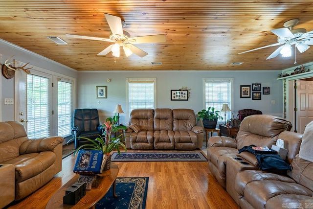536 Old Railroad Road, Searcy, AR 72143