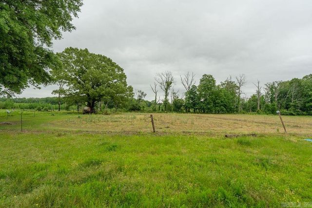 536 Old Railroad Road, Searcy, AR 72143