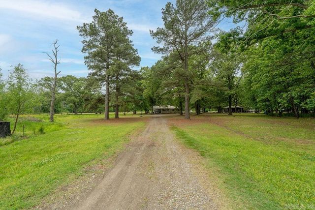 536 Old Railroad Road, Searcy, AR 72143