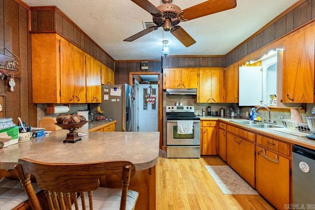 536 Old Railroad Road, Searcy, AR 72143