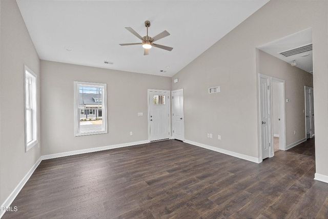 924 Micro Road W, Selma, NC 27576