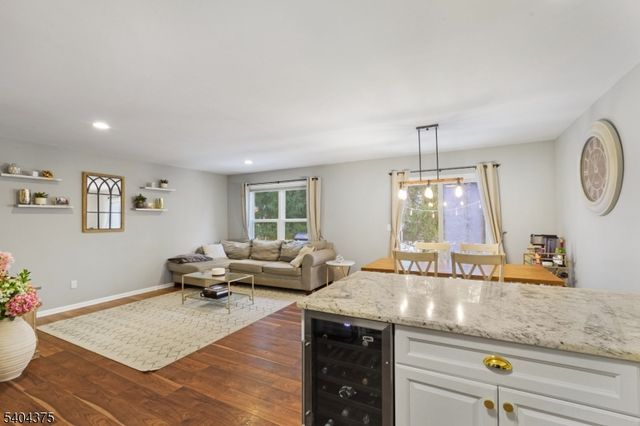 6 Druid Ln, Hardyston Twp., NJ 07419