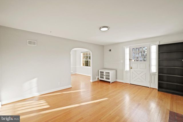 3100 S HILL ST, Arlington, VA 22202