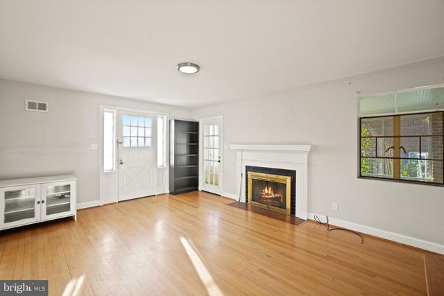 3100 S HILL ST, Arlington, VA 22202