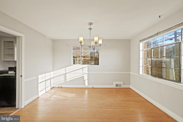 3100 S HILL ST, Arlington, VA 22202
