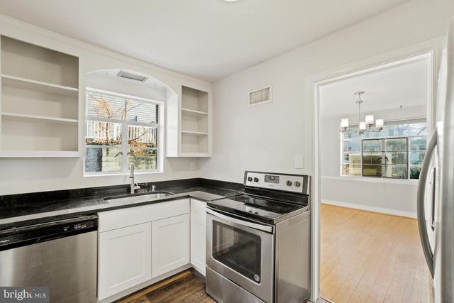 3100 S HILL ST, Arlington, VA 22202