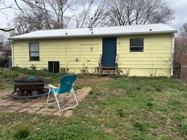 2826 W Olive Street, Springfield, MO 65802