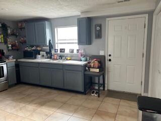 2826 W Olive Street, Springfield, MO 65802