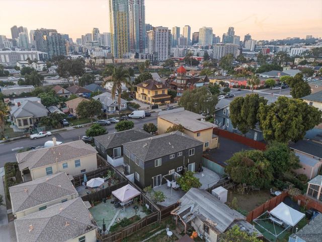 215 20th St, San Diego, CA 92102