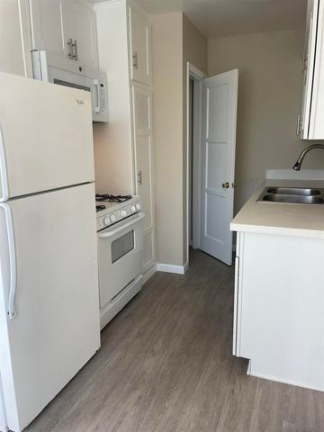215 20th St, San Diego, CA 92102