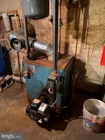 10400 ENFIELD RD, Felton, PA 17322