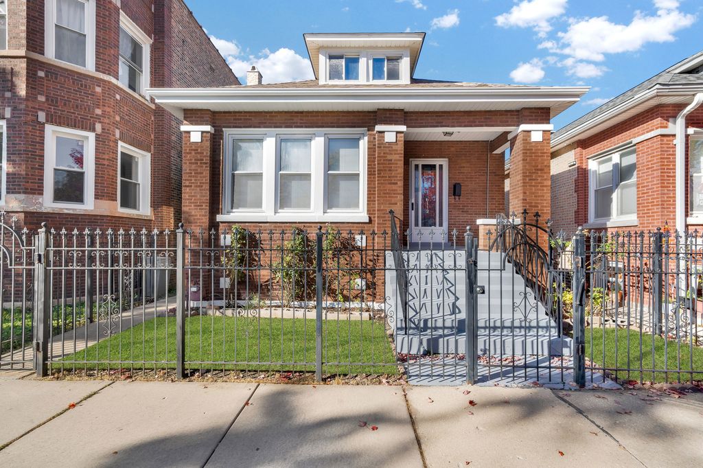6112 S Mozart Street, Chicago, IL 60629