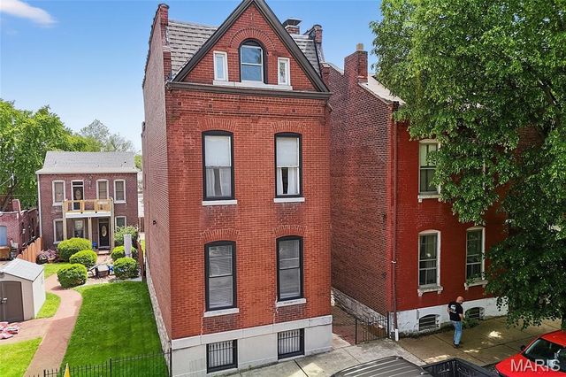 2432 McNair Avenue, St Louis, MO 63104