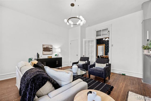 2432 McNair Avenue, St Louis, MO 63104