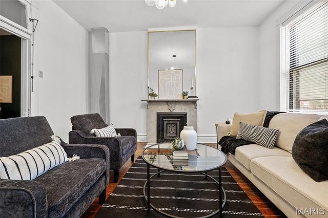 2432 McNair Avenue, St Louis, MO 63104